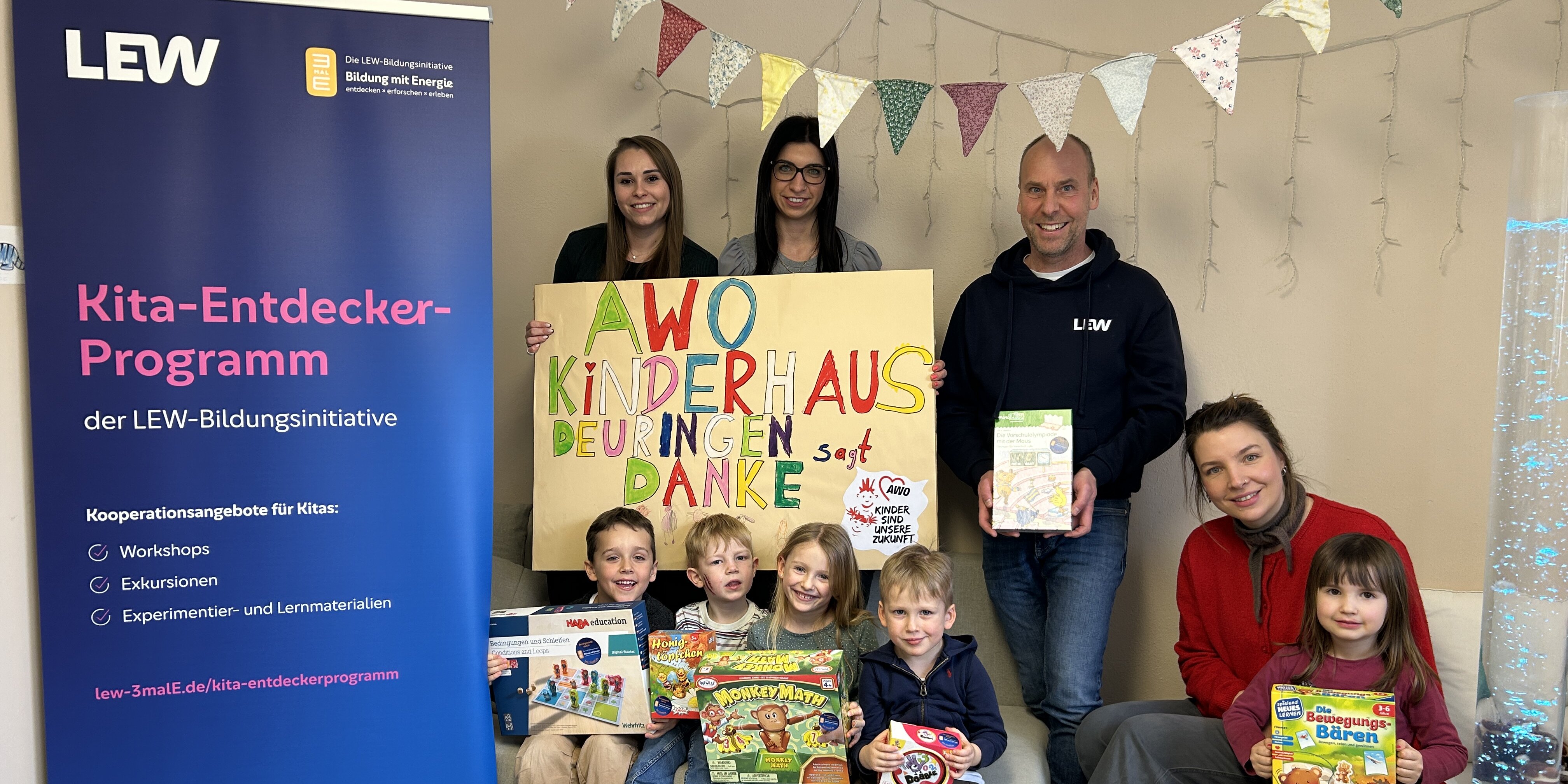 Übergabe Spielesammlung AWO Kindergarten Deuringen