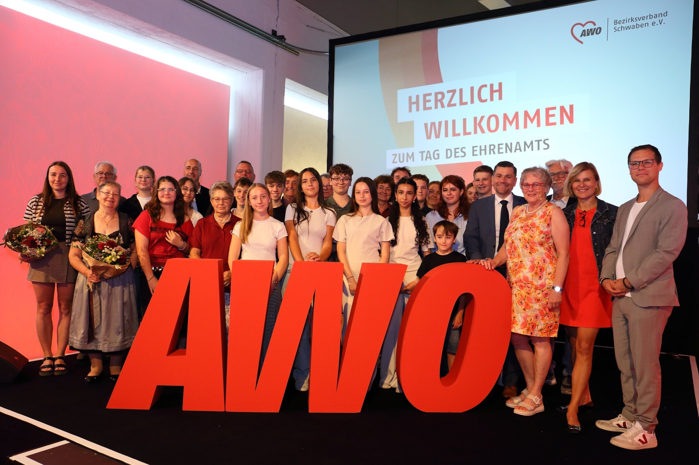 Tage des Ehrenamts 2026: Gruppenbild Preisträger und Preisträgerinnen