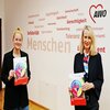 Vorständin Marion Leichtle-Werner und Lisa Hitzke stellen Gleichstellungsbericht vor
