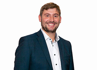 Einsatz für eine nachhaltige Gesellschaft. Tobias Merz, Vorsitzender des AWO Ortsvereins Füssen-Schwangau, wurde zum Beauftragten für Nachhaltigkeit im Präsidium der AWO Schwaben ernannt. Foto: AWO Schwaben / Stefan Trebing